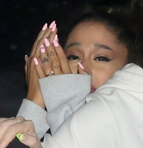 Ariana Grande Nails: Ideas, Looks, Creative, Pictures